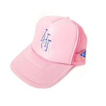 Load image into Gallery viewer, VALORE MILANO “Reversed-Logo” Trucker Hat
